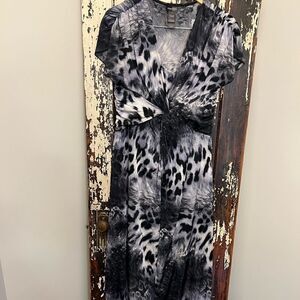 Women’s Bisou Bisou animal print maxi dress travel layered illusion 14.